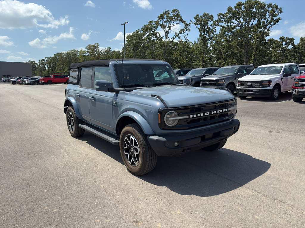2023 Ford Bronco Outer Banks photo 4
