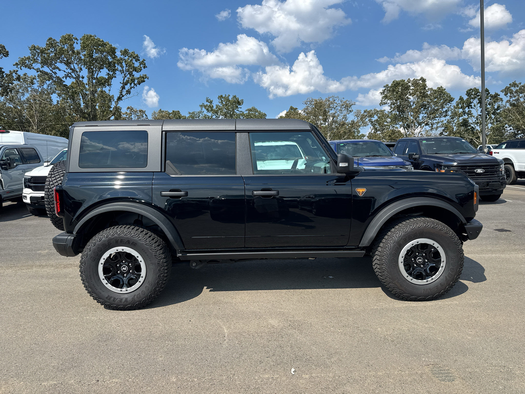 2021 Ford Bronco Badlands photo 4