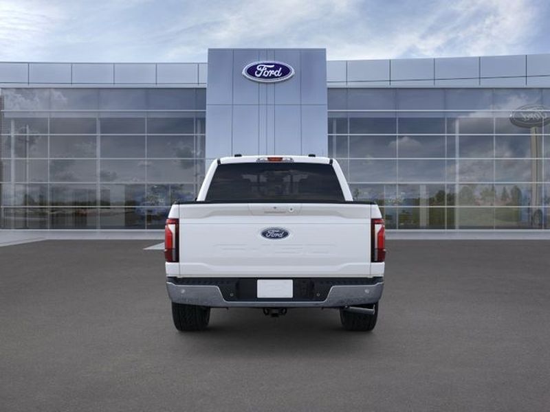 2026 Ford F-150 LARIAT photo 5
