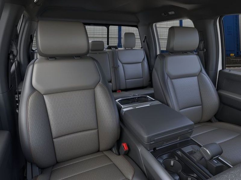 2026 Ford F-150 LARIAT photo 5