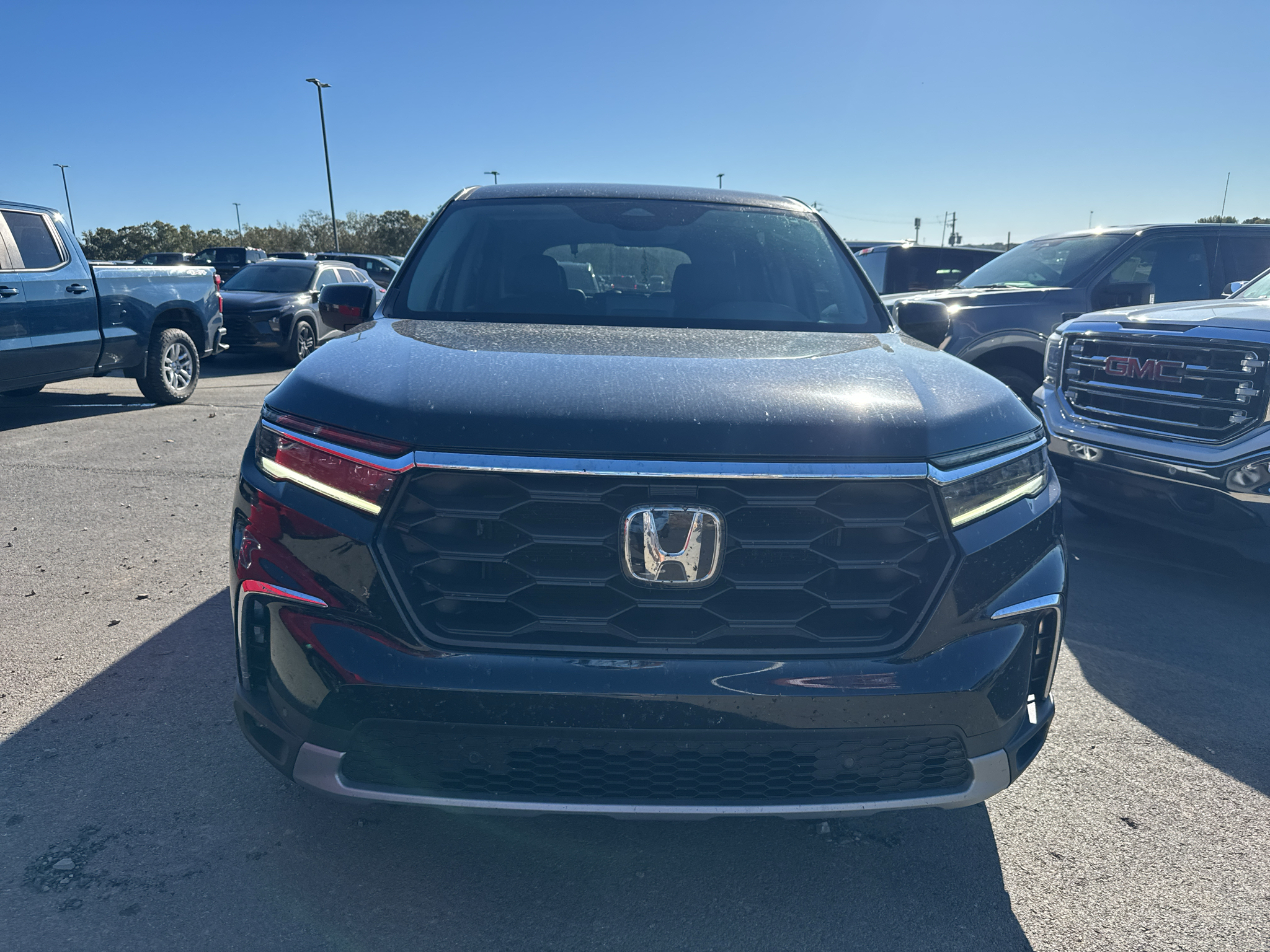 2025 Honda Pilot EX-L photo 2