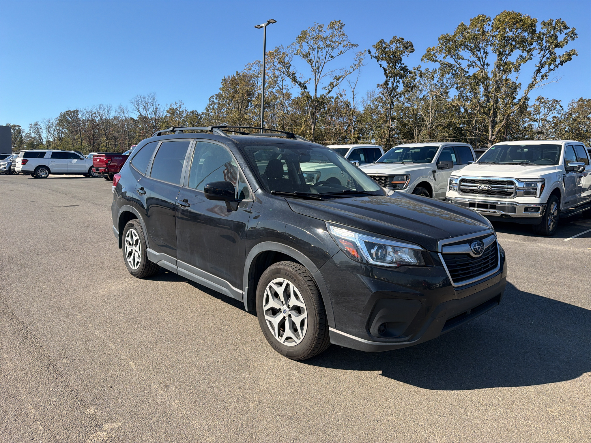 2020 Subaru Forester Premium photo 5