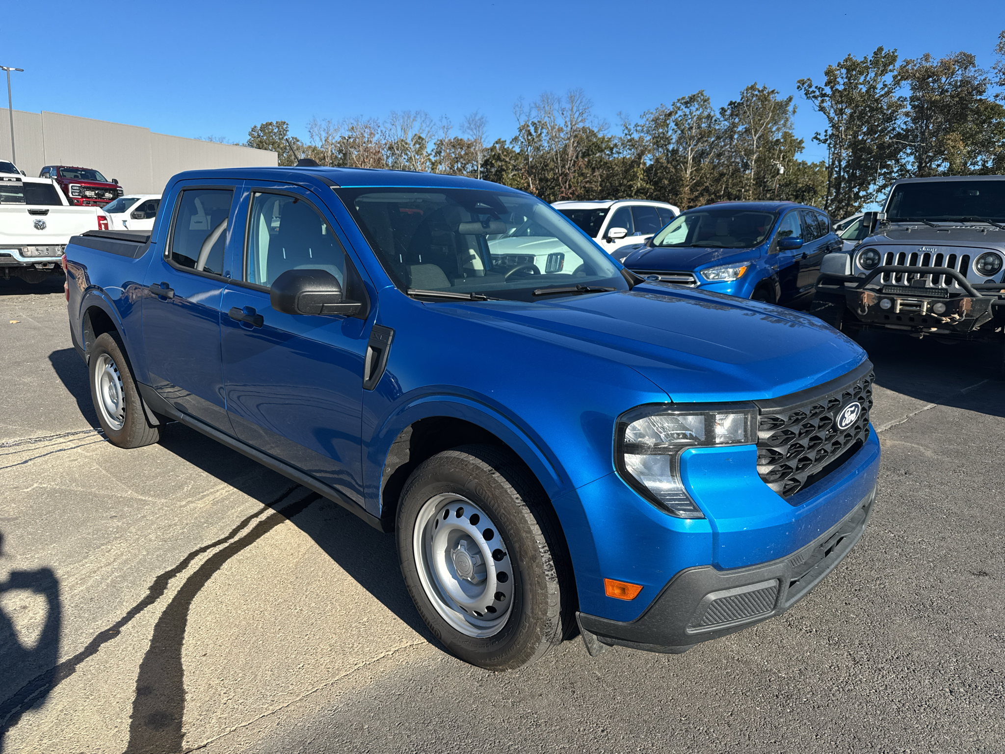 2025 Ford Maverick XL photo 3