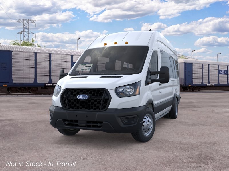2026 Ford Transit Wagon XL photo 2
