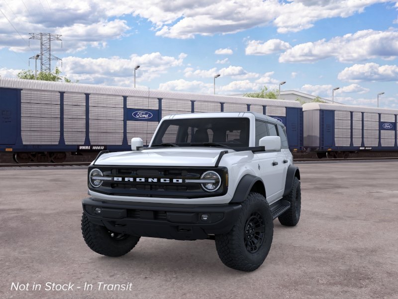 2026 Ford Bronco Outer Banks photo 2