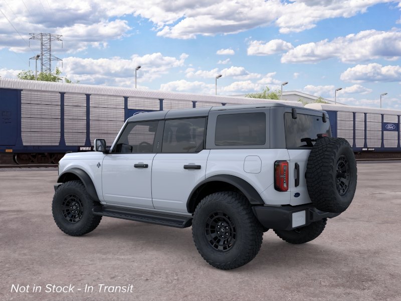 2026 Ford Bronco Outer Banks photo 4