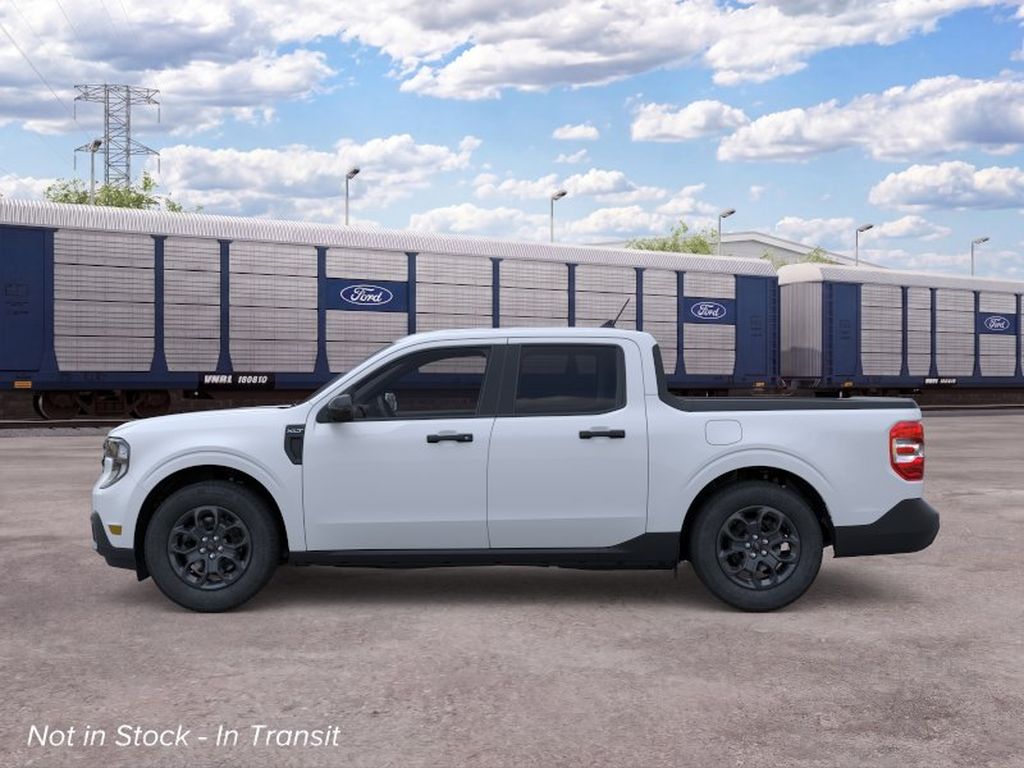 2026 Ford Maverick XLT photo 3