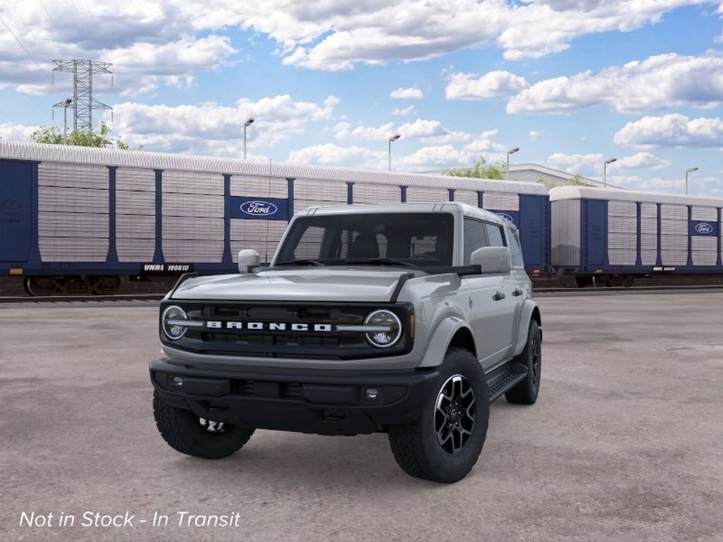 2026 Ford Bronco Outer Banks photo 2