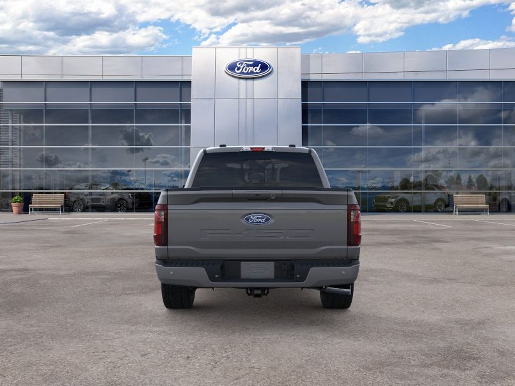 2026 Ford F-150 XLT photo 5