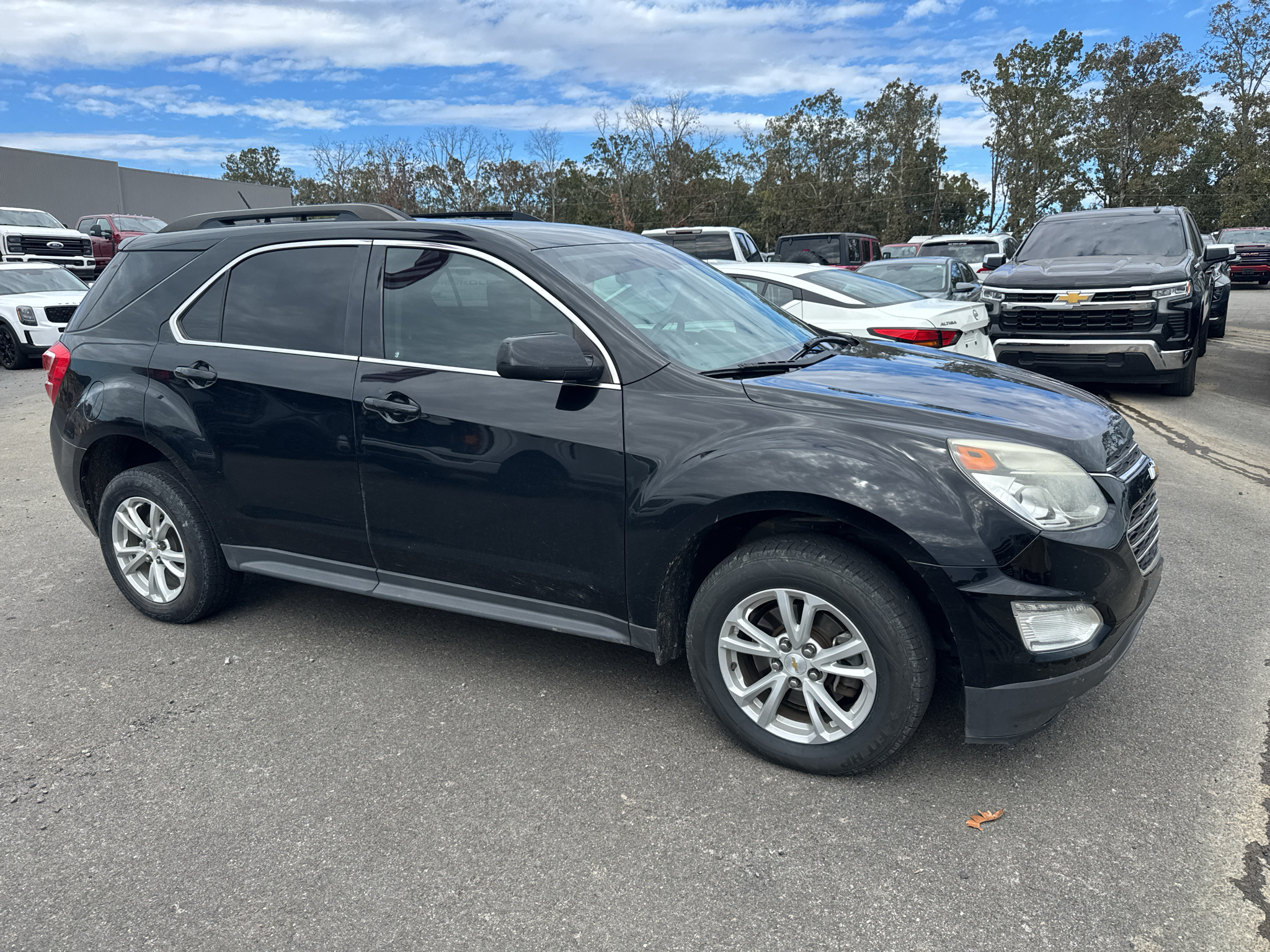 2017 Chevrolet Equinox LT photo 5