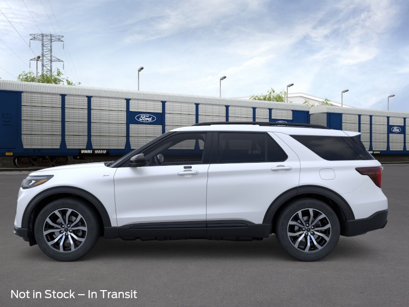2026 Star White Metallic Tri-Coat Ford Explorer ST-Line 4X4 SUV
