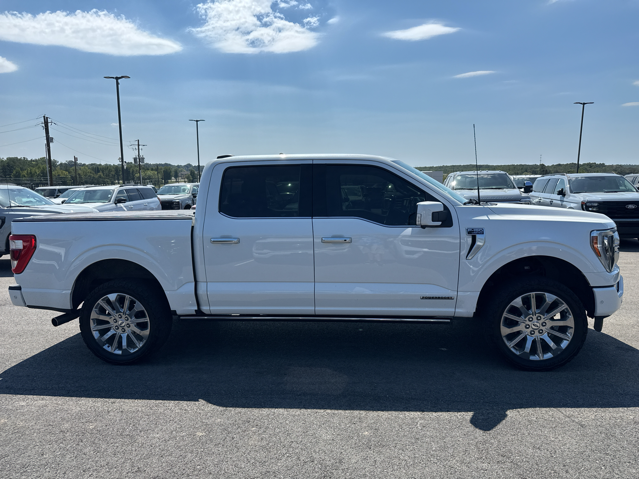 2023 Ford F-150 Limited photo 4