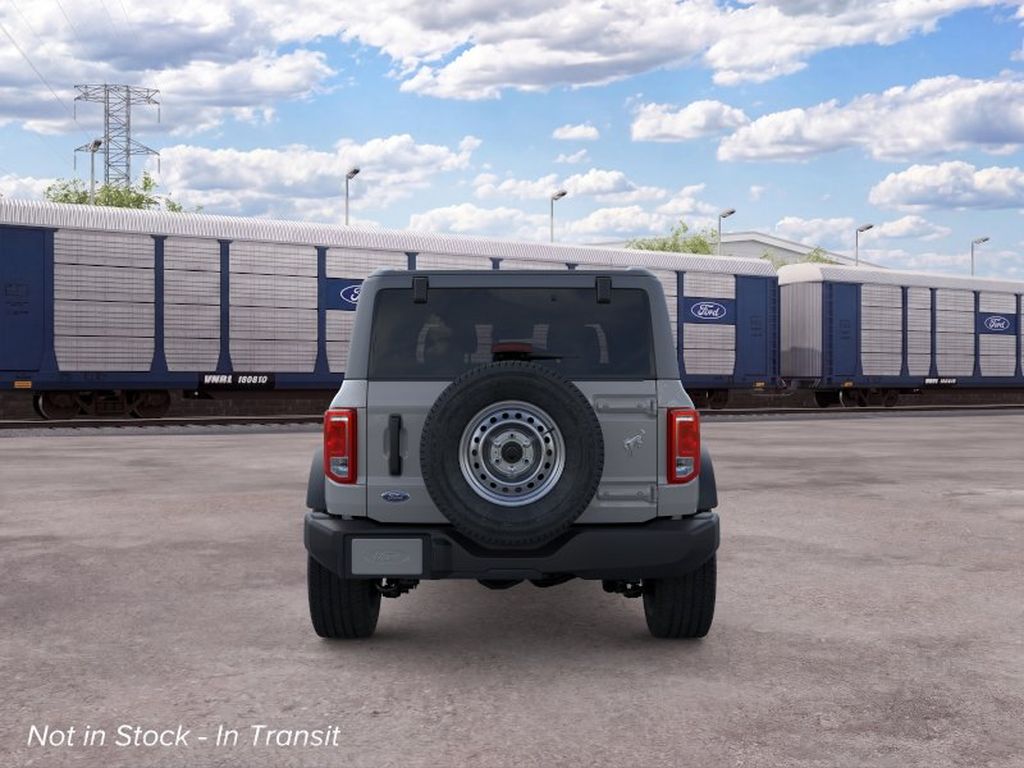 2026 Ford Bronco Base photo 5