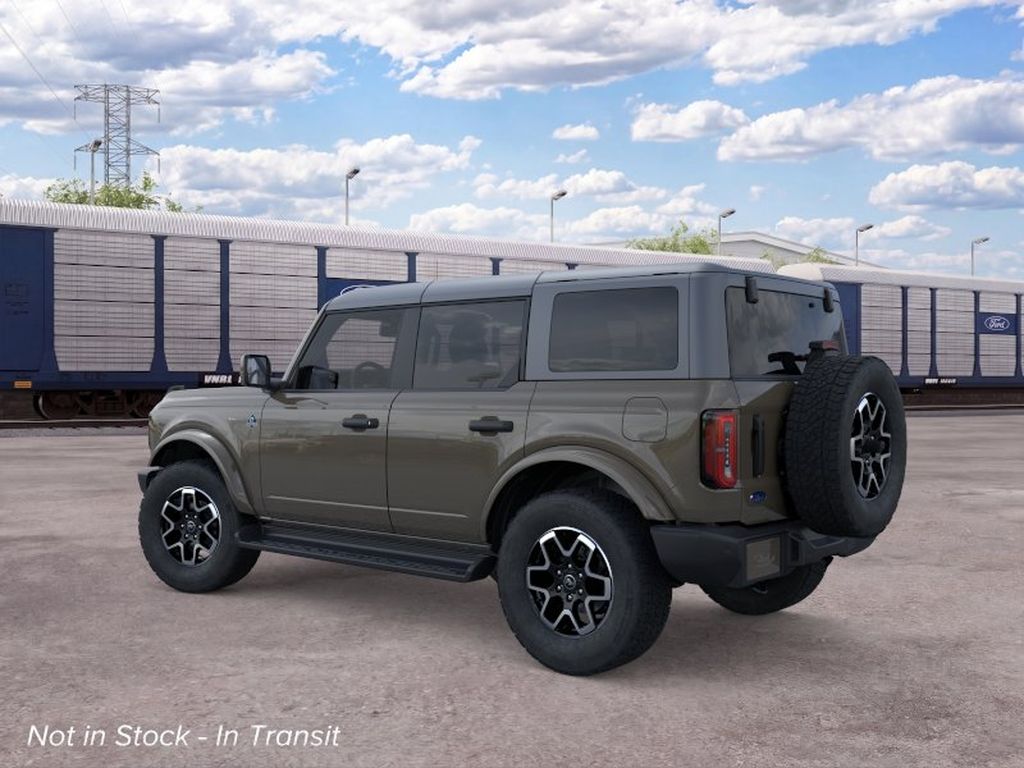 2026 Ford Bronco Outer Banks photo 4