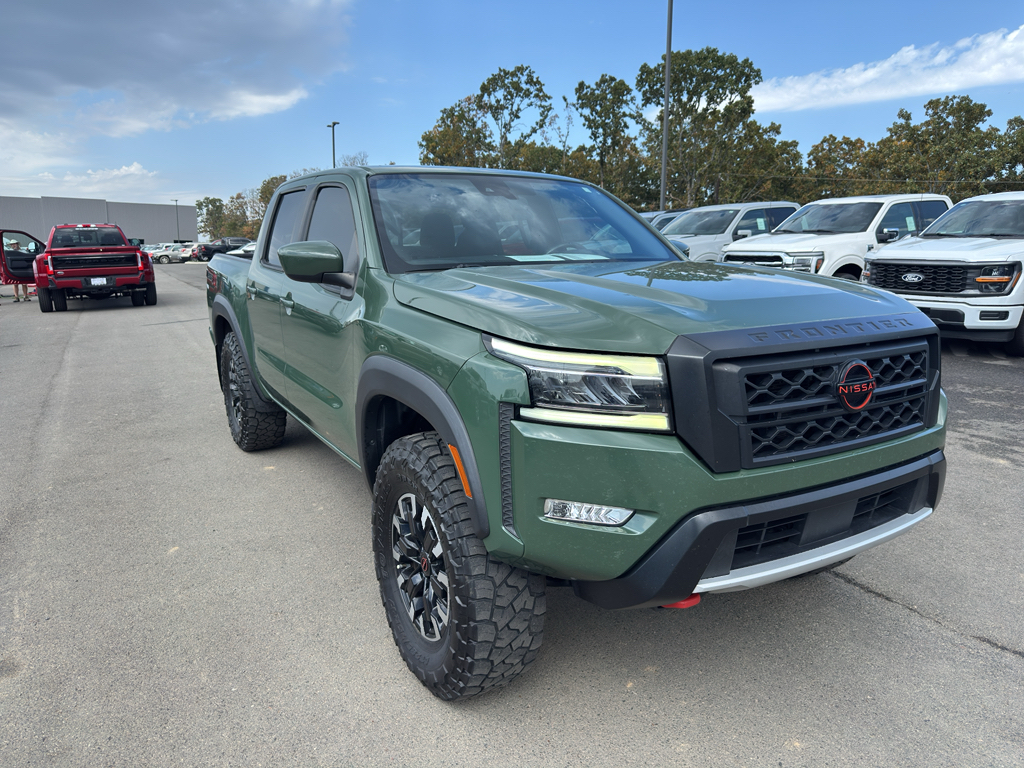 2022 Nissan Frontier PRO-4X photo 3