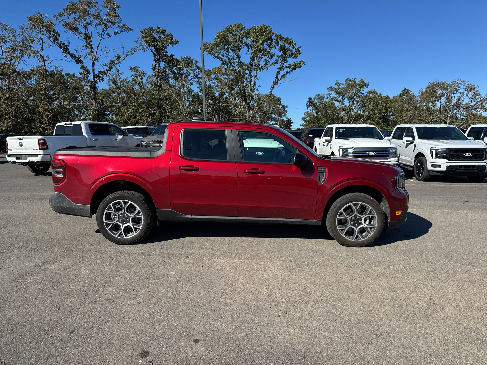 2026 Ford Maverick LARIAT photo 4