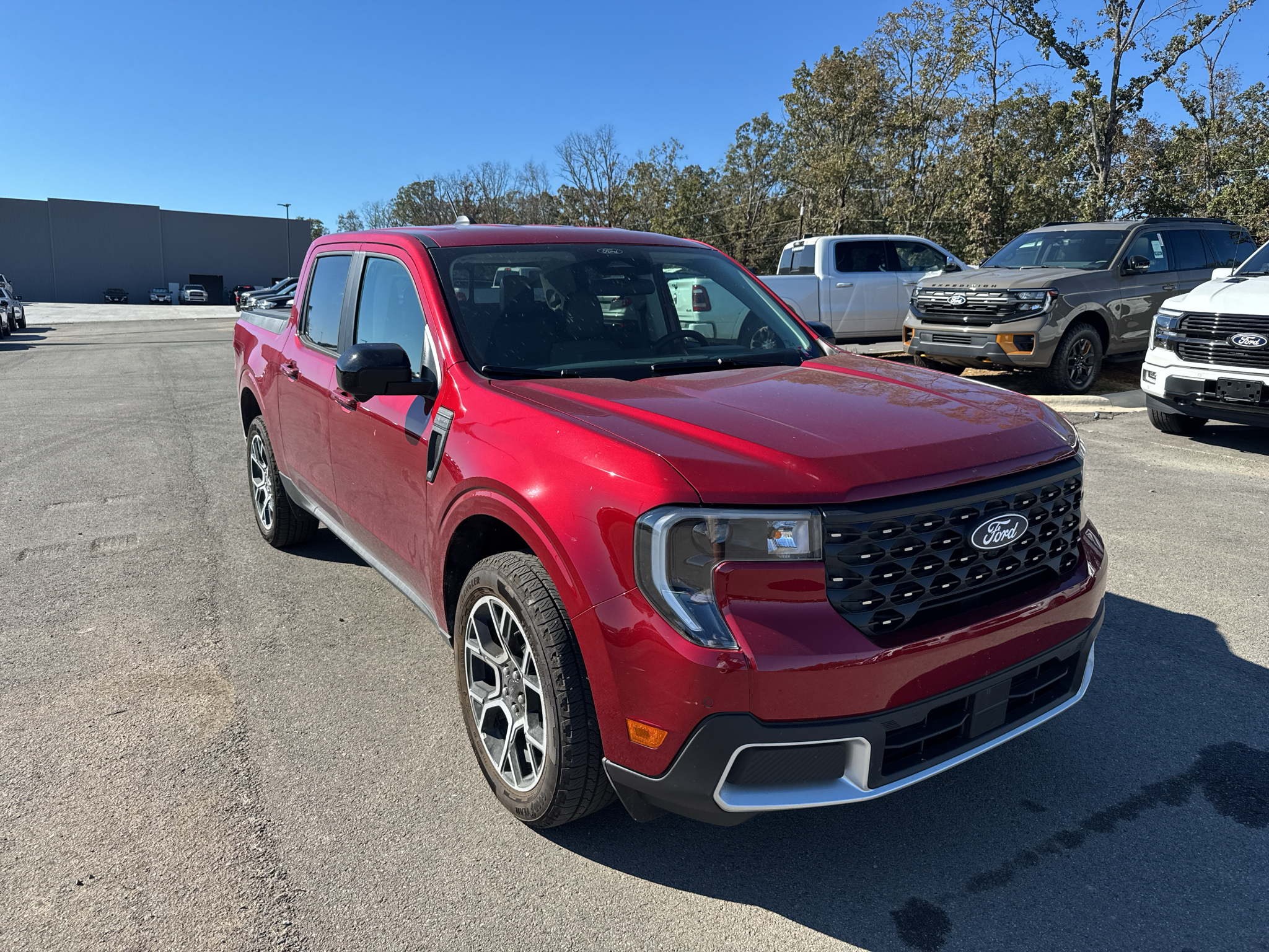 2026 Ford Maverick LARIAT photo 3