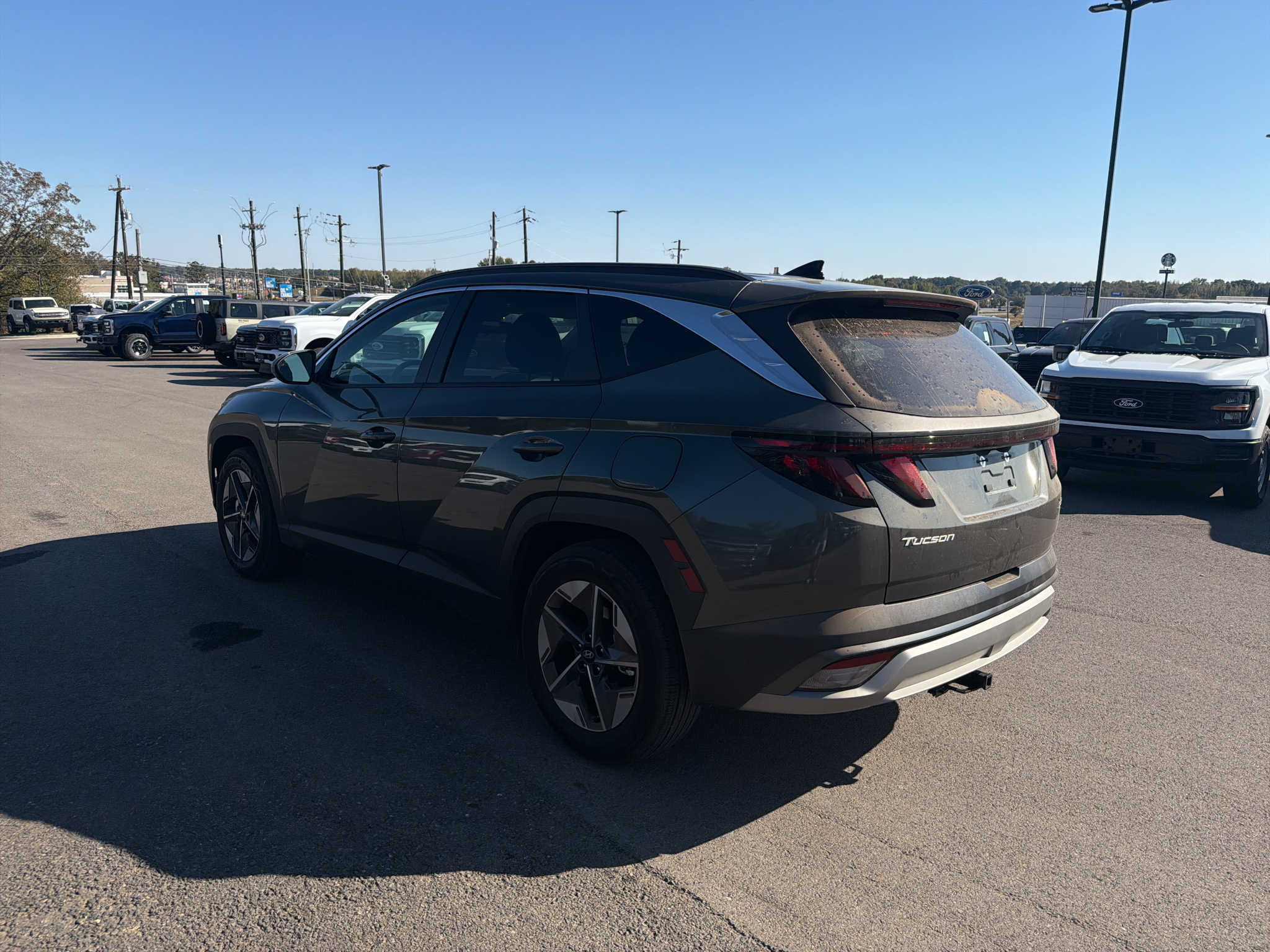 2026 Hyundai Tucson Hybrid SEL photo 3