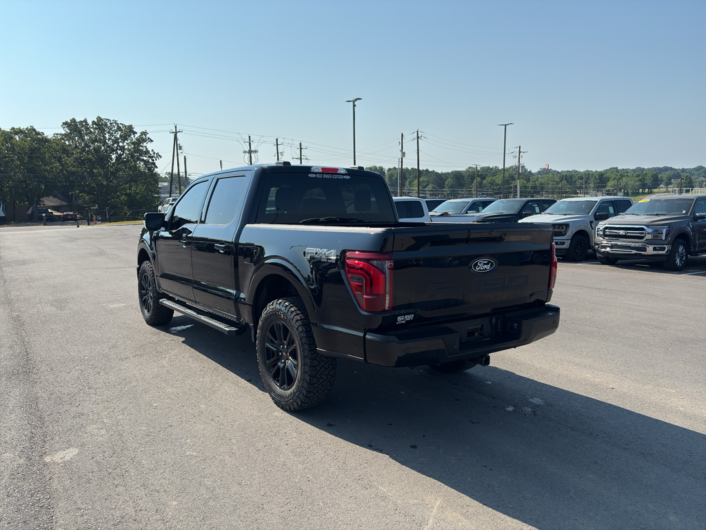 2025 Ford F-150 LARIAT photo 2