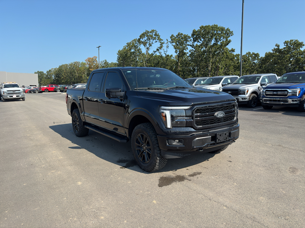 2025 Ford F-150 LARIAT photo 4