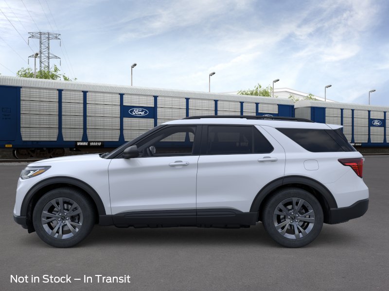 2026 Ford Explorer Active w/200A Pkg photo 3
