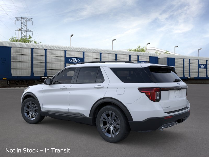 2026 Ford Explorer Active w/200A Pkg photo 4