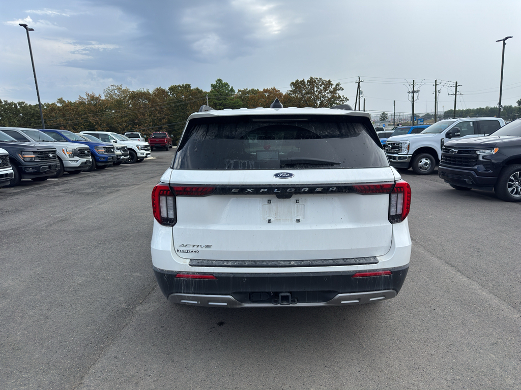 2025 Ford Explorer Active photo 6