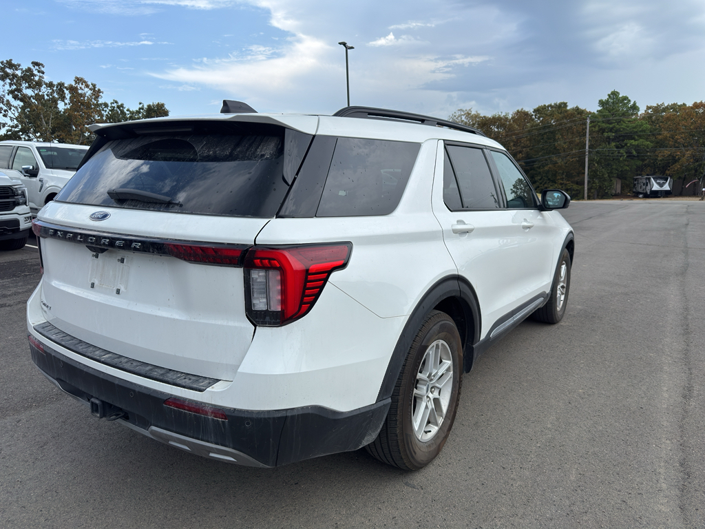 2025 Ford Explorer Active photo 5
