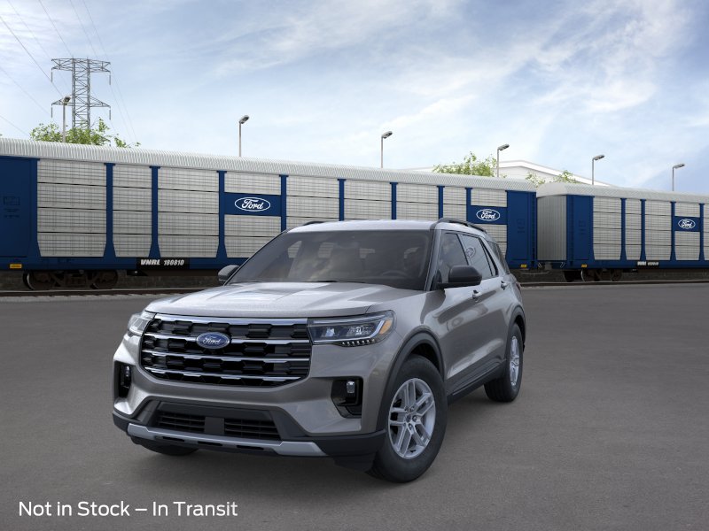 2026 Ford Explorer Active w/200A Pkg photo 2