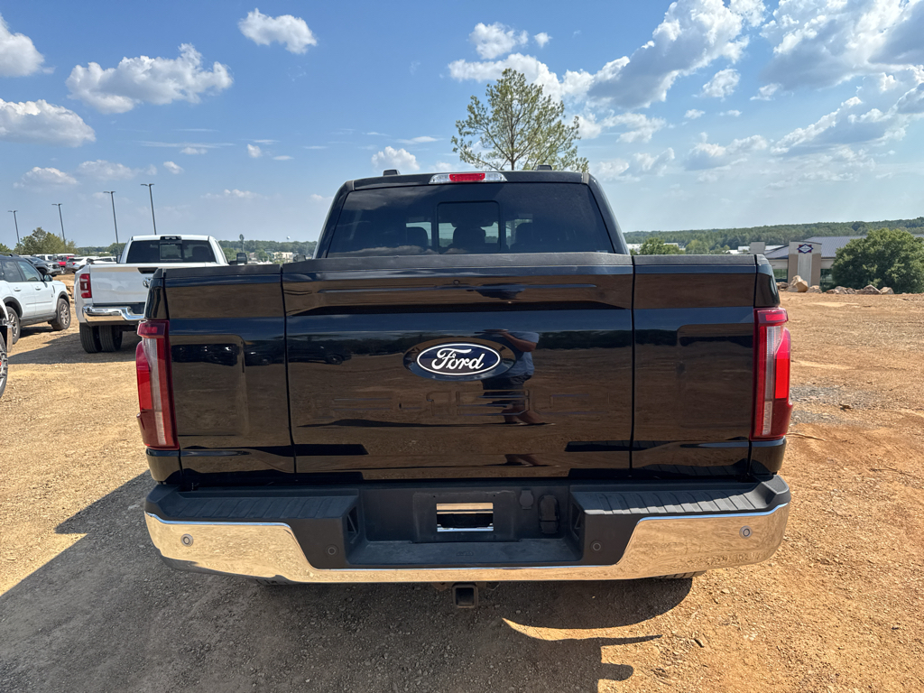 2025 Ford F-150 LARIAT photo 6