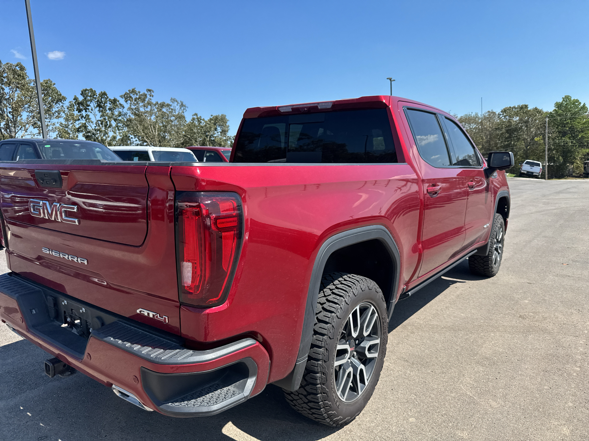 2025 GMC Sierra AT4 photo 5