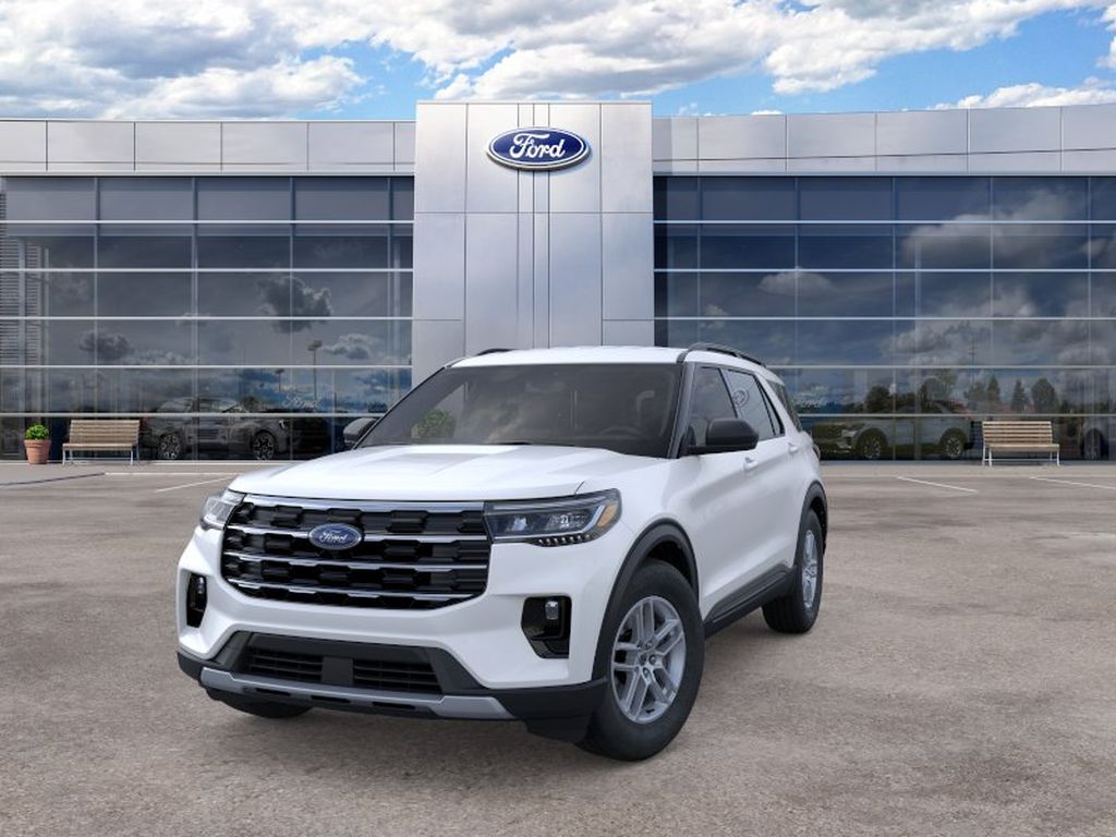2026 Ford Explorer Active w/200A Pkg photo 2