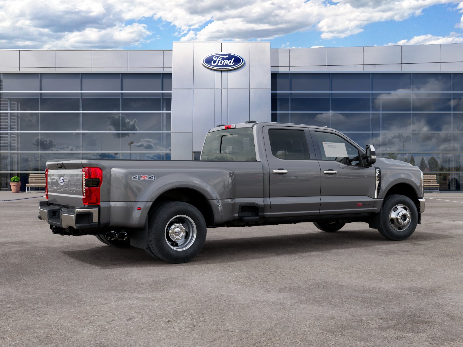 2027 Ford F-350 LARIAT photo 6