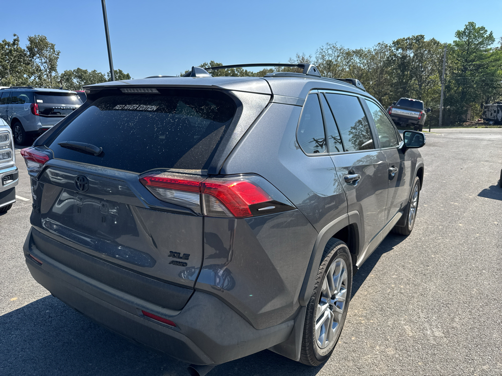 2025 Toyota RAV4 XLE Premium photo 5