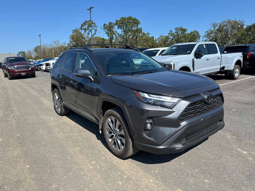 2025 Toyota RAV4 XLE Premium photo 3