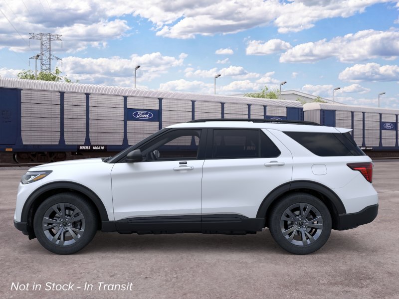 2026 Ford Explorer Active w/200A Pkg photo 3