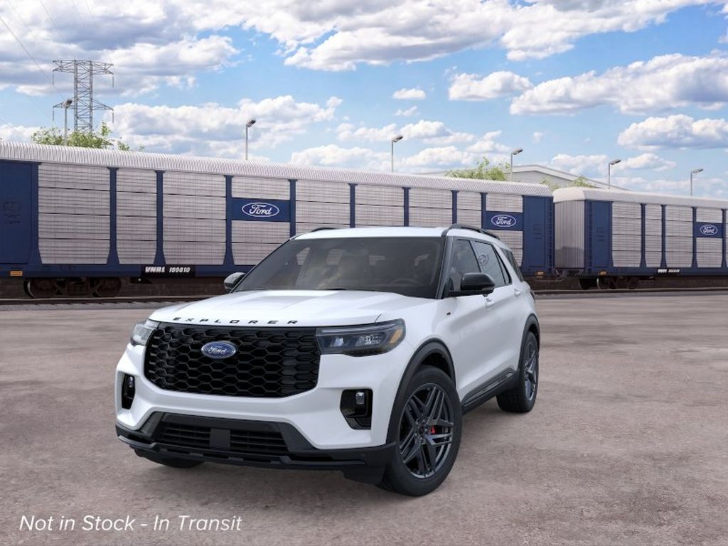 2026 Ford Explorer ST-Line photo 2