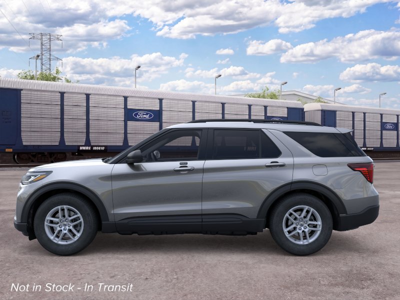 2026 Ford Explorer Active w/200A Pkg photo 3