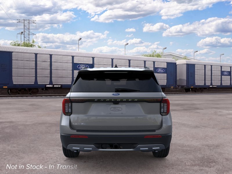 2026 Ford Explorer Active w/200A Pkg photo 5