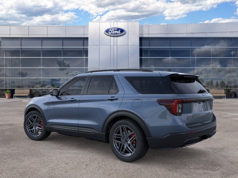 2026 Ford Explorer ST-Line photo 4