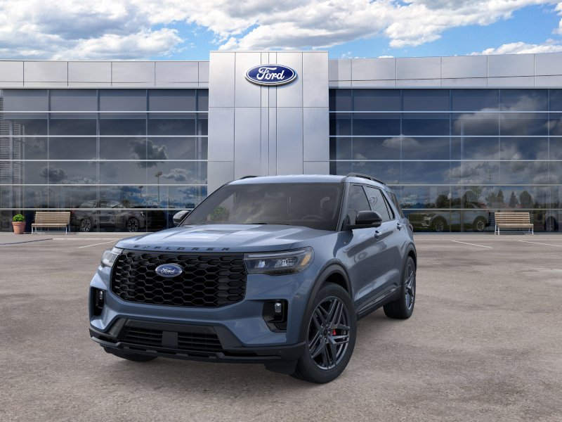 2026 Ford Explorer ST-Line photo 2