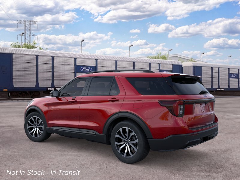 2026 Ford Explorer ST-Line photo 4