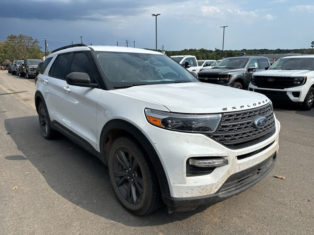 2021 Ford Explorer XLT photo 3