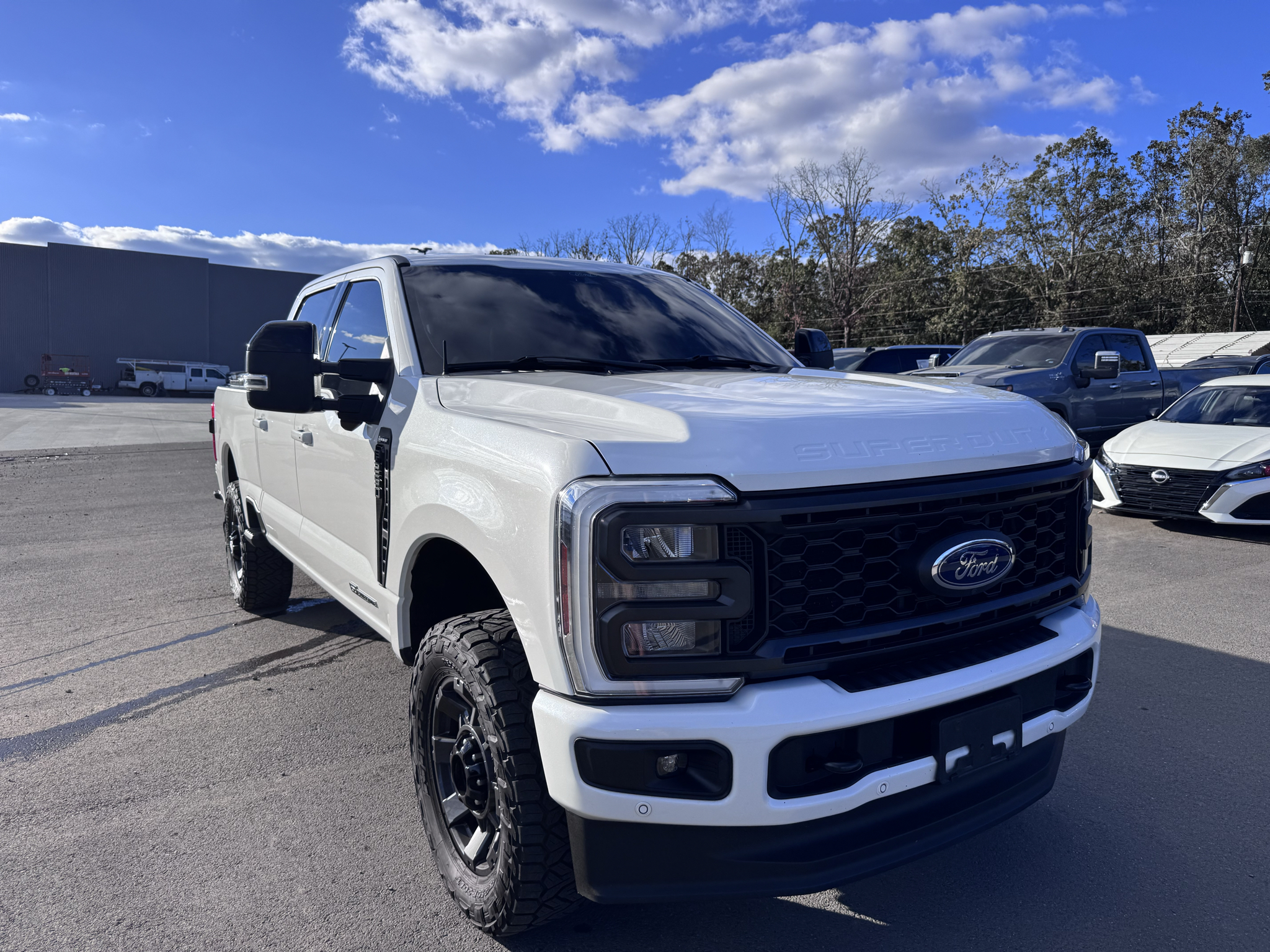 2024 Ford F-250 LARIAT photo 3