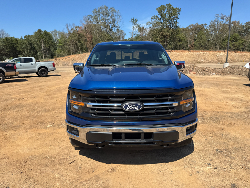 2024 Ford F-150 XLT photo 2