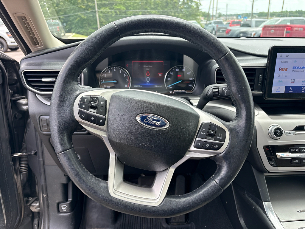 2023 Ford Explorer XLT photo 6