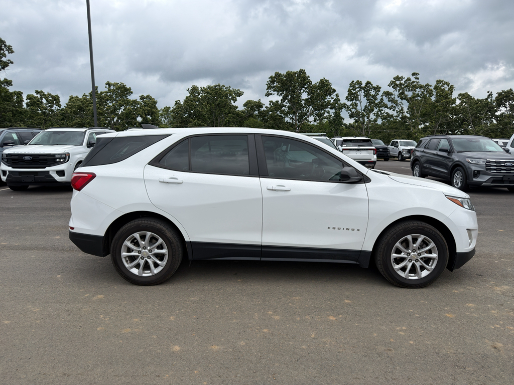 2020 Chevrolet Equinox LS photo 5