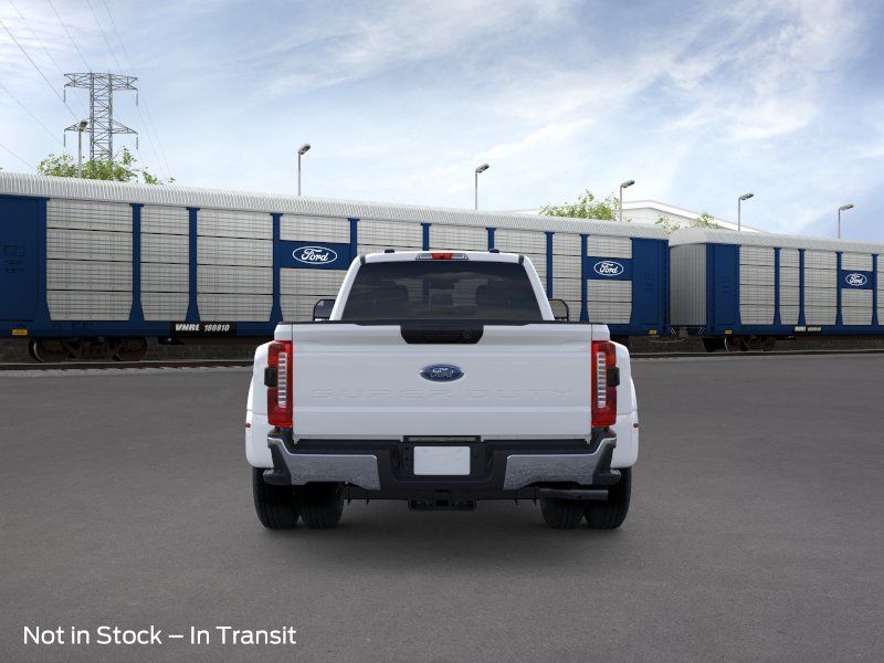 2026 Ford F-350 XLT photo 5