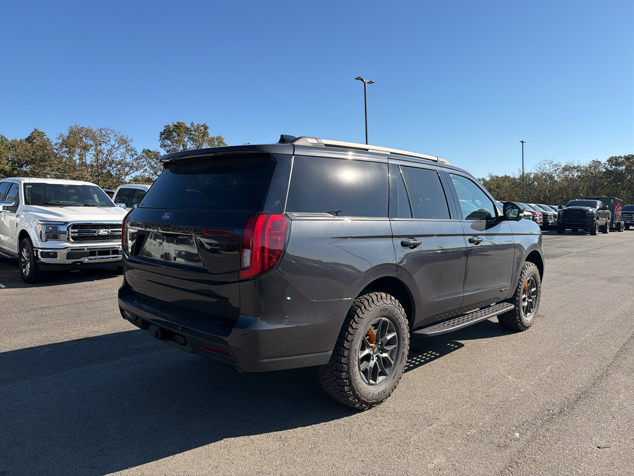 2026 Ford Expedition Tremor photo 5