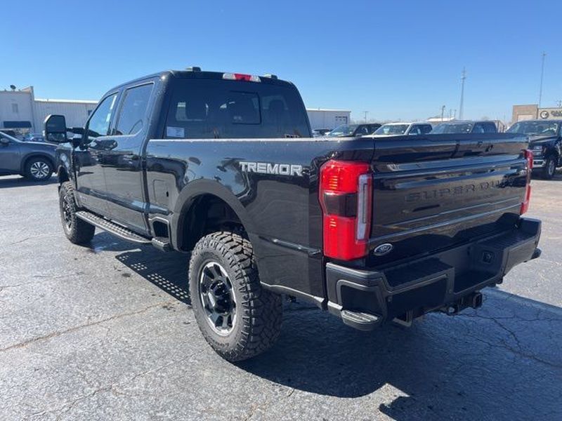 2026 Ford F-250 Platinum photo 6
